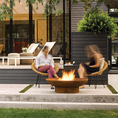 Weathering Corten Steel คอลัมน์ลานโลหะ Fire Pit Carbon Steel Half Ball Sphere Firepit