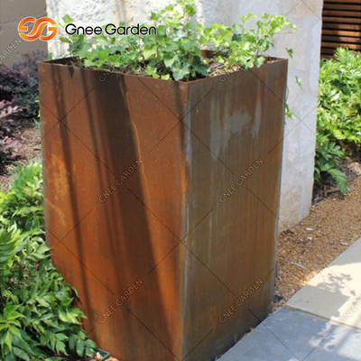กระถางดอกไม้เหล็ก Corten สี่เหลี่ยมขนาดใหญ่กลางแจ้งที่ปรับแต่งได้