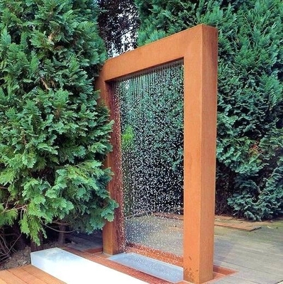 สระน้ำสวน Corten Steel แบบกำหนดเองพร้อมม่านฝน