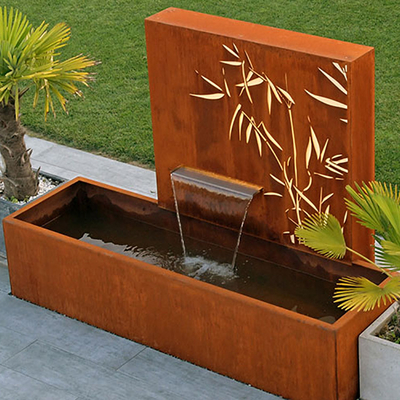 น้ำพุเหล็ก Corten Steel ขนาด 1500x1000x600 มม. พร้อมแผงหน้าจอตัดด้วยเลเซอร์