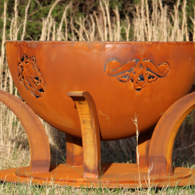 Corten Steel Fire Pit Laser Cut Animal Fire Pit แคมป์ปิ้ง การเผาไหม้ไม้ Bonfire