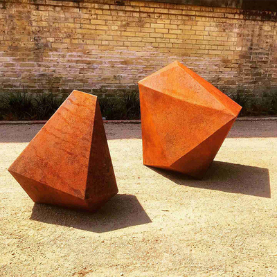 บทคัดย่อ Irregular เรขาคณิต Corten เหล็กประติมากรรมโลหะลาน Statues