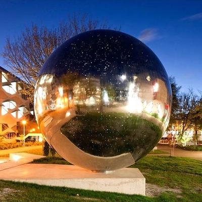 H245cm Hollow Sphere ประติมากรรมสแตนเลสสำหรับตกแต่งกลางแจ้ง