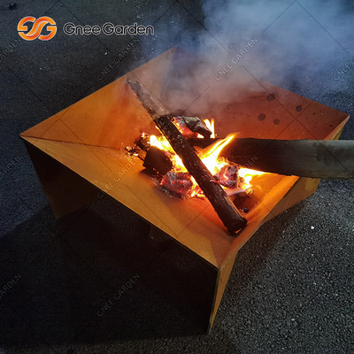 การออกแบบใหม่ Corten Steel Metal Pattern พับ Fire Pit