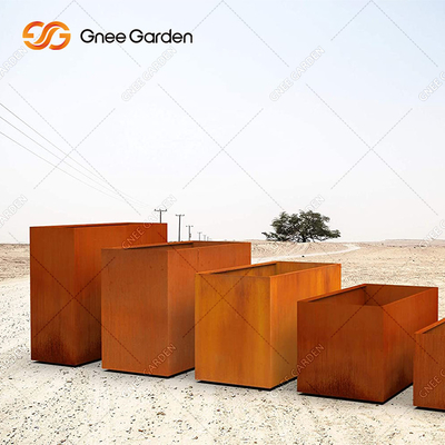 กระถางดอกไม้เหล็ก Corten สี่เหลี่ยมขนาดใหญ่กลางแจ้งที่ปรับแต่งได้