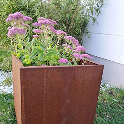 กระถางต้นไม้เหล็ก Corten สี่เหลี่ยม ขาตั้งโลหะ