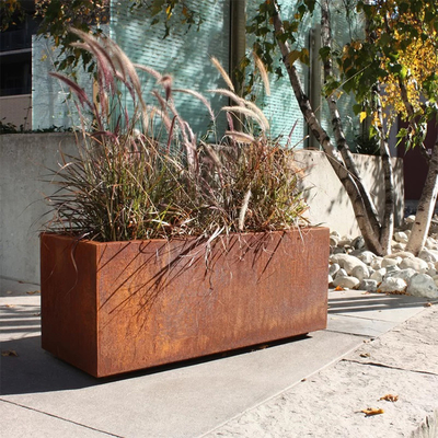 Garden Corten Steel Span กล่องปลูกต้นไม้ขนาดใหญ่สนิมเหล็กผุกร่อนสำหรับบ้านไร่