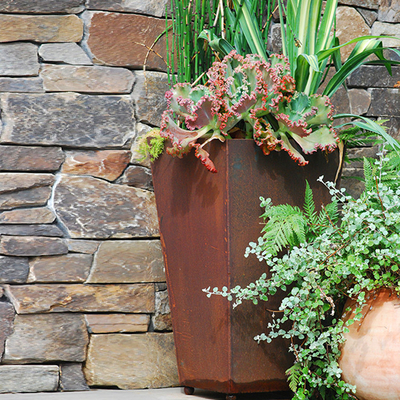 เครื่องปลูกต้นไม้ Corten Steel ขนาดใหญ่ที่ปรับแต่งได้สำหรับสวนได้รับการรับรอง SGS TUV CE