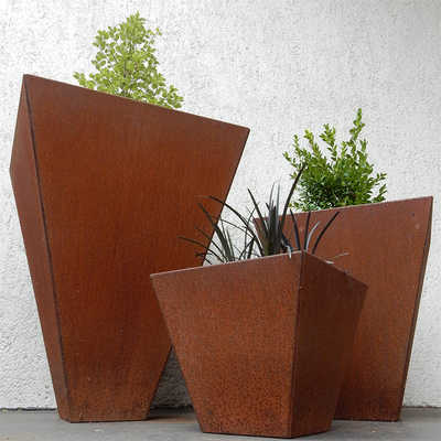 เครื่องปลูกต้นไม้ Corten Steel ขนาดใหญ่ที่ปรับแต่งได้สำหรับสวนได้รับการรับรอง SGS TUV CE