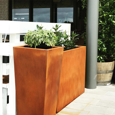 เครื่องปลูกต้นไม้ Corten Steel ขนาดใหญ่ที่ปรับแต่งได้สำหรับสวนได้รับการรับรอง SGS TUV CE