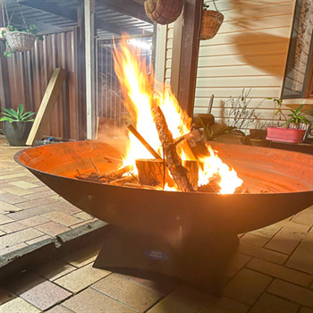 Winter Garden หลุมไฟโลหะ หลุมไฟกลม Corten 400*400*600มม