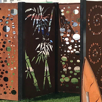 แผงความเป็นส่วนตัว Corten Steel สำหรับตกแต่งสวนเป็นมิตรต่อสิ่งแวดล้อม