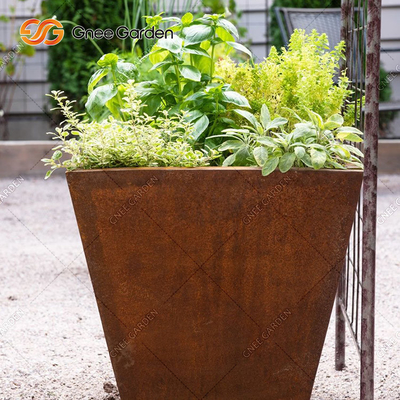 เครื่องตัดเลเซอร์ Corten Steel เครื่องปลูกโลหะขนาดใหญ่ Outdoor Customized