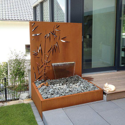 น้ำพุเหล็ก Corten Steel ขนาด 1500x1000x600 มม. พร้อมแผงหน้าจอตัดด้วยเลเซอร์