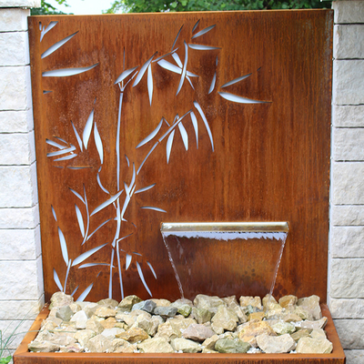 น้ำพุเหล็ก Corten Steel ขนาด 1500x1000x600 มม. พร้อมแผงหน้าจอตัดด้วยเลเซอร์