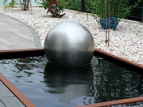 Outdoor Rusty Corten Steel Garden Fountain Ball รูปน้ำตก