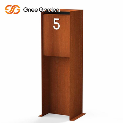 SGS อนุมัติเฟอร์นิเจอร์โลหะกลางแจ้ง Corten Steel Letterbox Freestanding