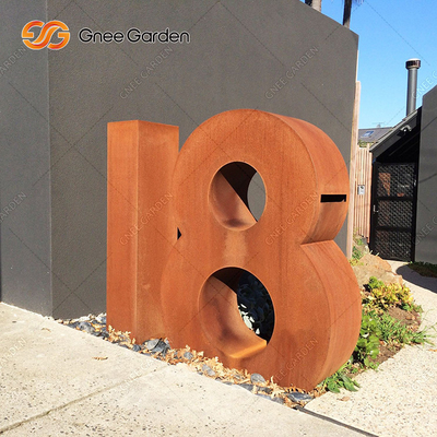 400mm Corten Steel Free Standing Letter Box Outdoor สำหรับบริการไปรษณีย์