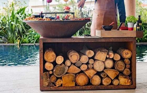 กรวยเผาไม้กลางแจ้งรูปทรง Corten Steel Rust BBQ Fire Pit ปรับแต่งได้