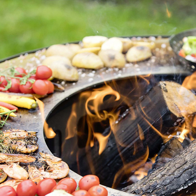 ครัวกลางแจ้งที่ทนทานเตาย่างบาร์บีคิว Corten Steel Barbeque Fire Pit Grill
