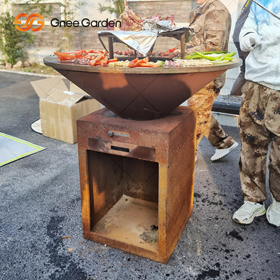 Corten Steel Garden BBQ เตาทำอาหารกลางแจ้ง Antique Fire Pit 31.5&quot;
