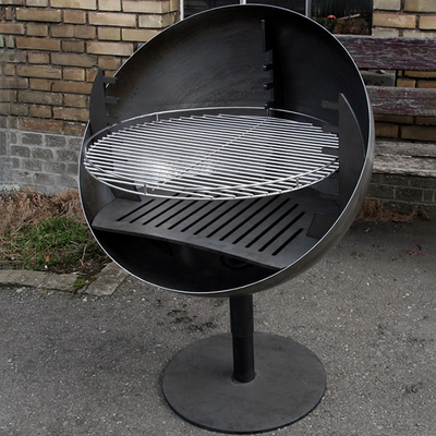 เตาย่างบาร์บีคิวกลางแจ้งแบบยุโรป Fire Bowl Corten Steel Barbecue Grill