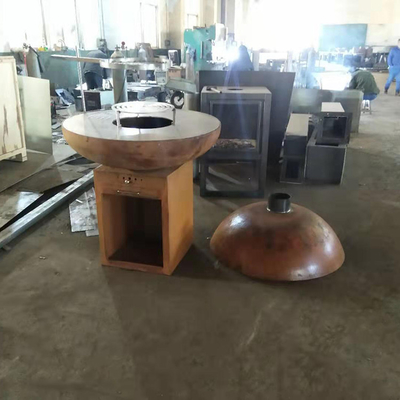 เตาถ่าน Corten Steel ที่เป็นสนิมแบบโมเดิร์นสำหรับทำบาร์บีคิวในครัวกลางแจ้ง