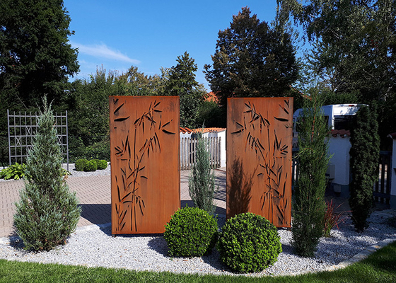 ลวดลายไม้ไผ่เครื่องประดับสวนโลหะเลเซอร์ตัดแผงเหล็ก Corten ตกแต่งกลางแจ้ง