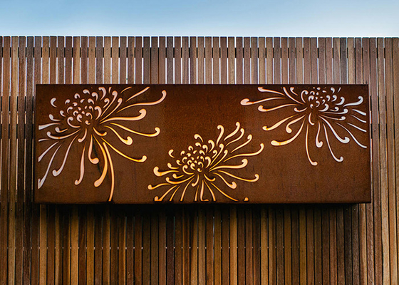 ลวดลายดอกเบญจมาศ 3 มม. เครื่องประดับสวนโลหะ Corten Steel Laser Cut Panels