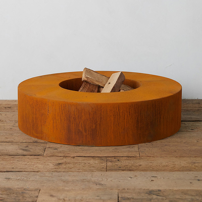 Corten Steel ที่โดดเด่นเป็นสนิมโลหะหนา 2 มม. เครื่องทำความร้อน Corten Steel Fire Pit สำหรับชามหลุมไฟกลางแจ้ง